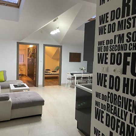 Apartament Rodzinny Ostrowiec Sw Ostrowiec Świętokrzyski المظهر الخارجي الصورة